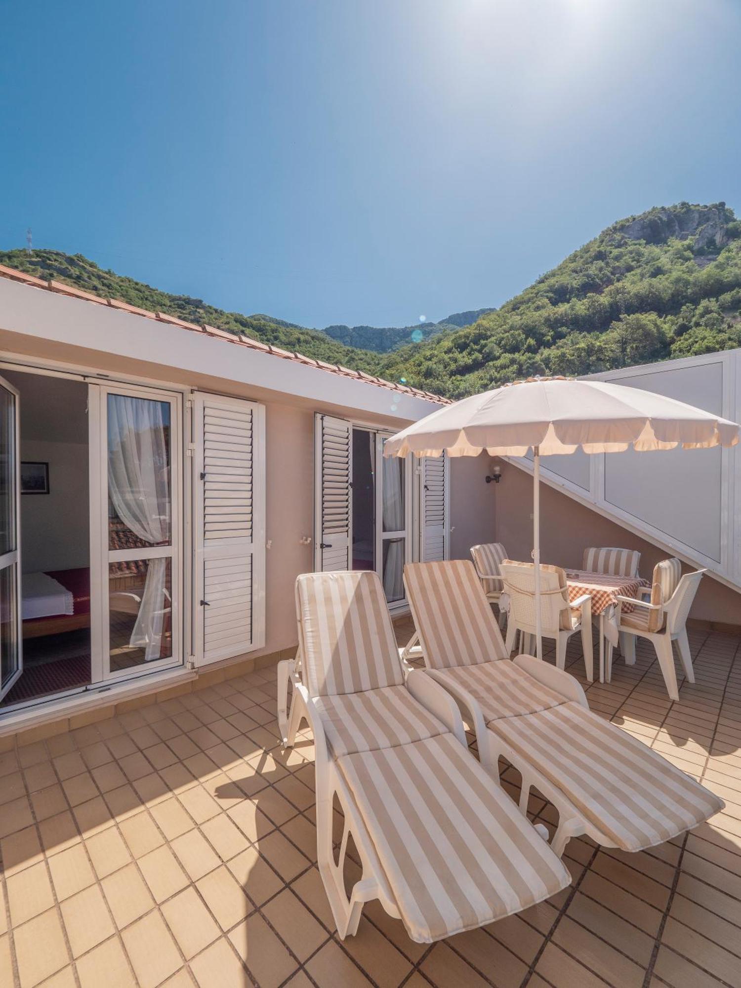 Apartments Marina Sveti Stefan Exterior foto